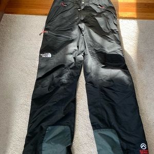 Women’s size medium north face summit series snow pants